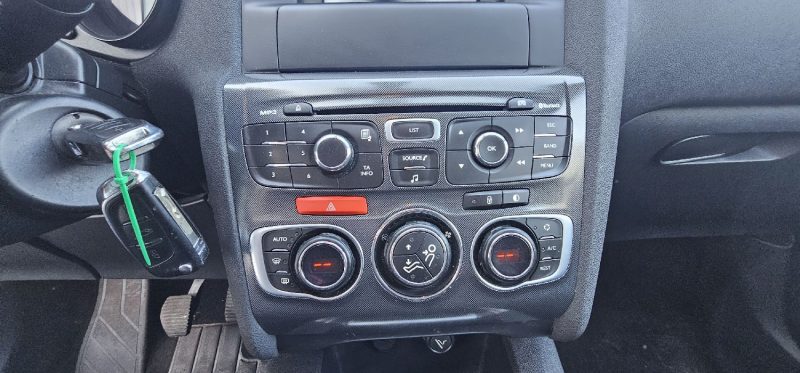 CITROEN C4 1.6 HDI 110 EXCLUSIVE 